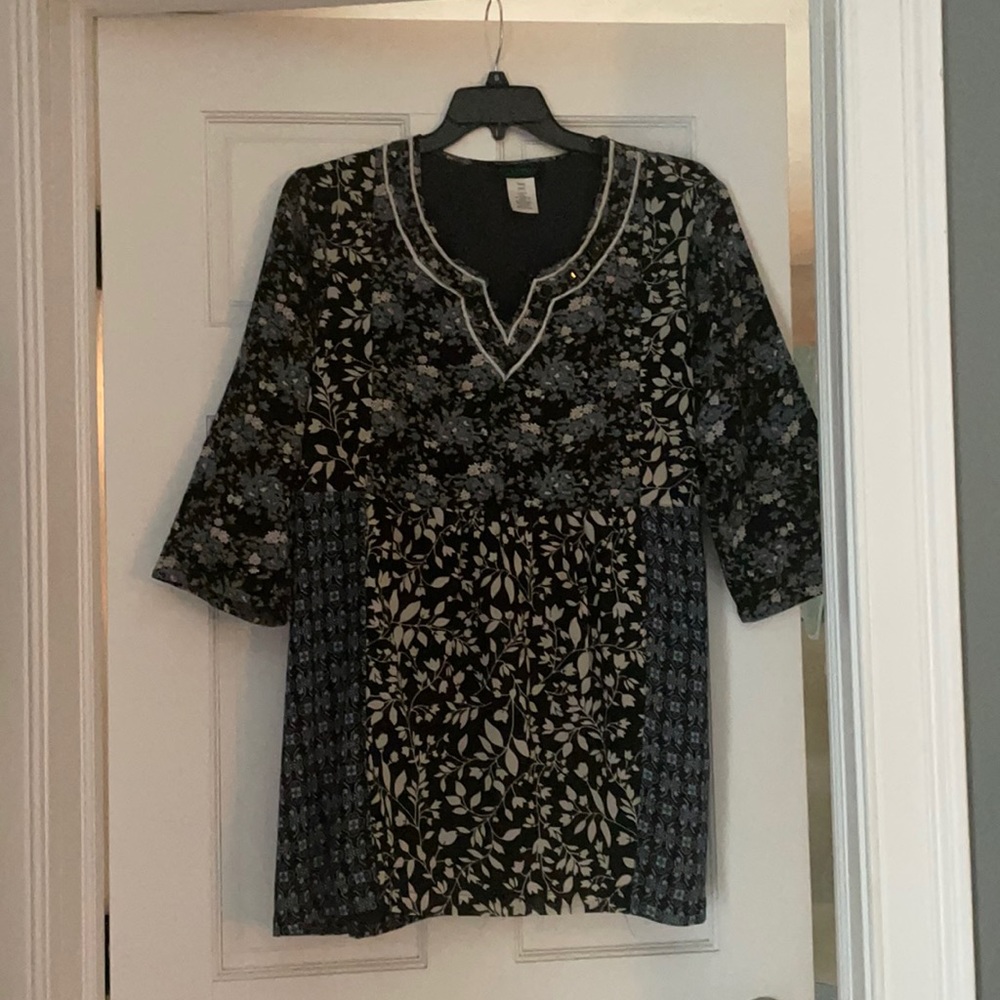 So fancy and bohemian top.. silky .. so comfy..